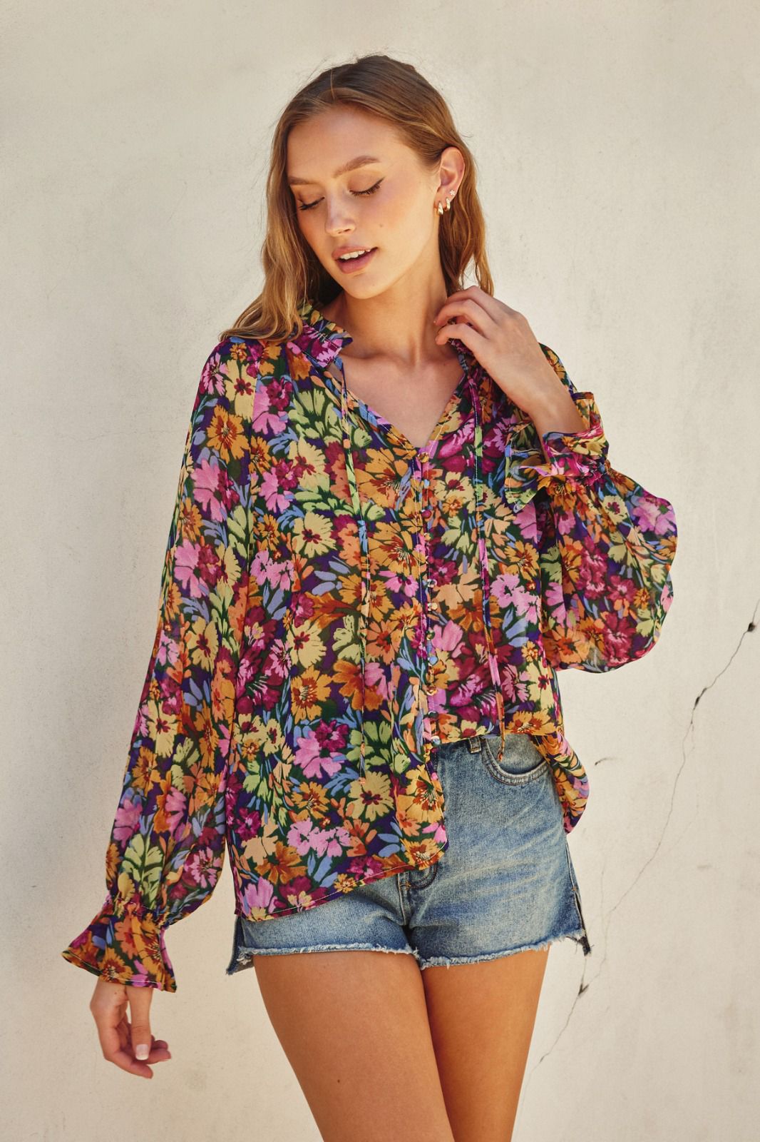 Blusa flores moradas y amarillas