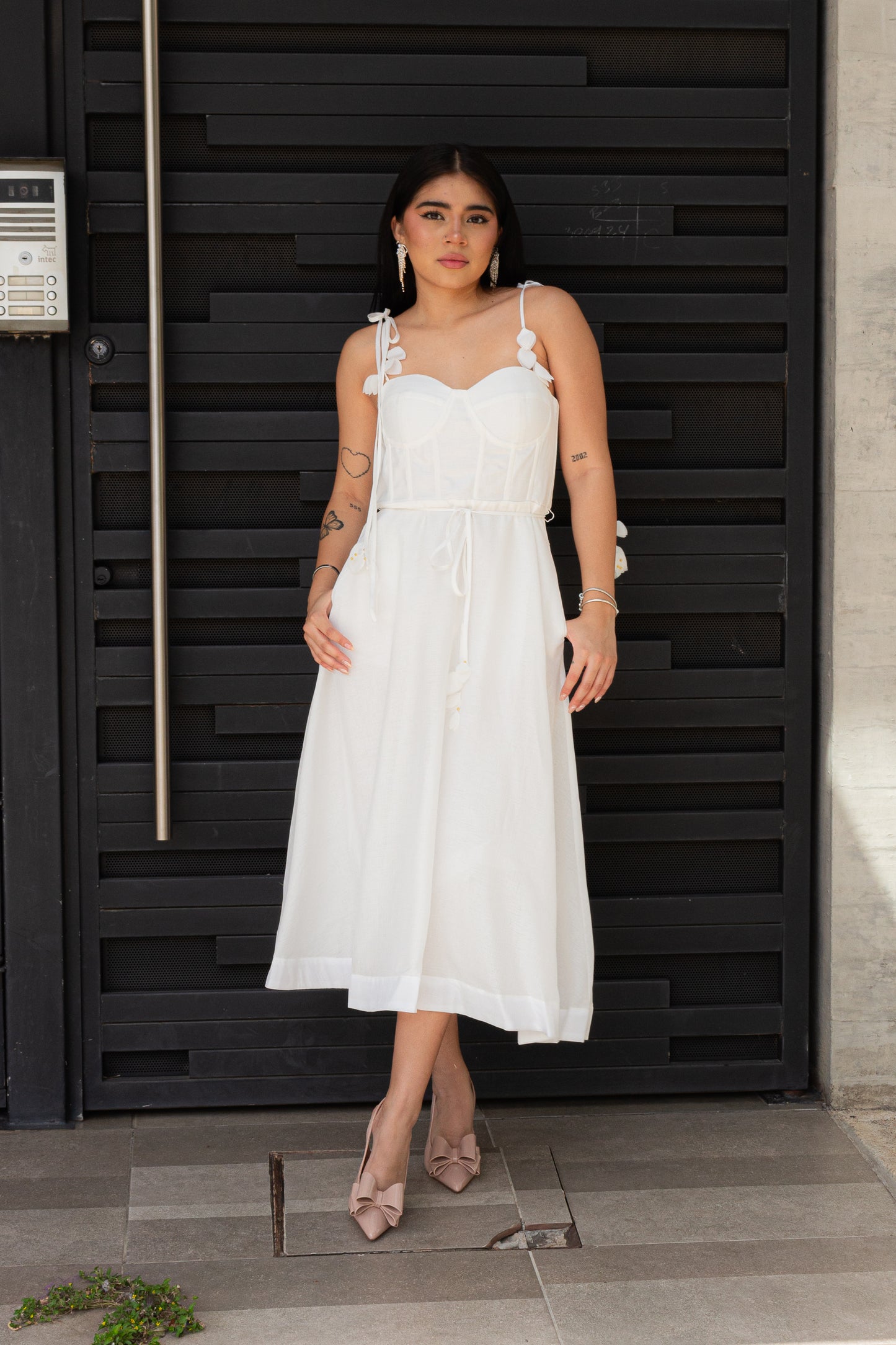 Vestido blanco cordón hojitas