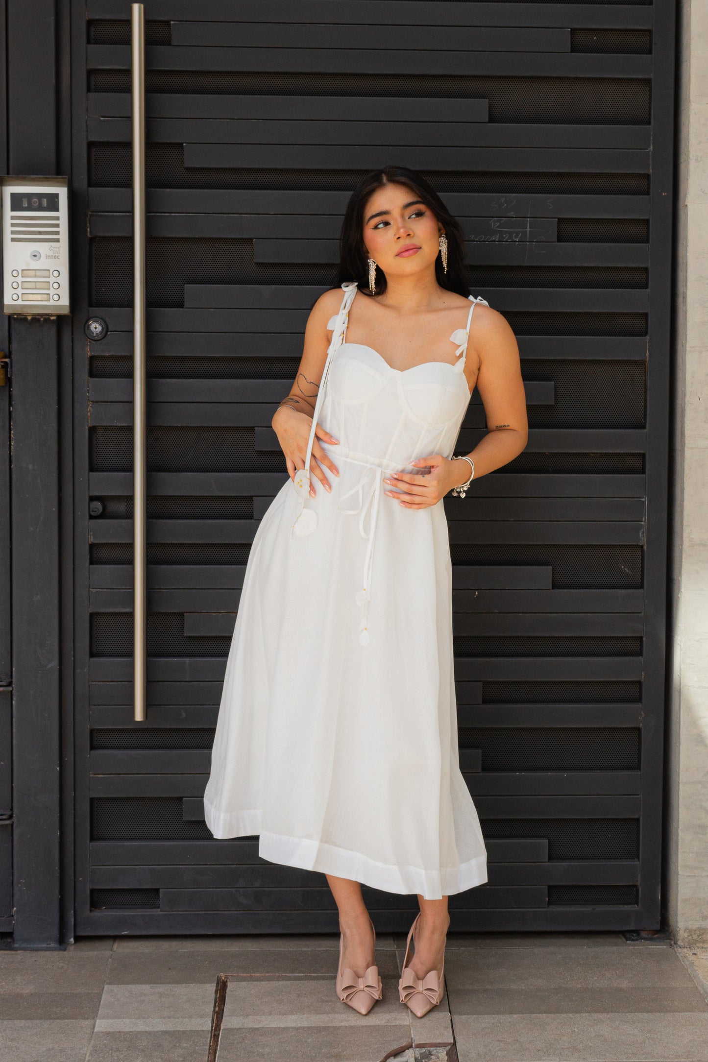 Vestido blanco cordón hojitas